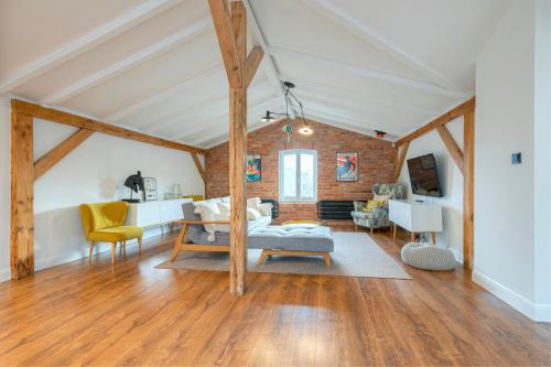 Loft Supreme by NorthSide Apartments