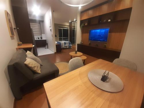 Et tv og/eller underholdning på Garzonier más Piscina