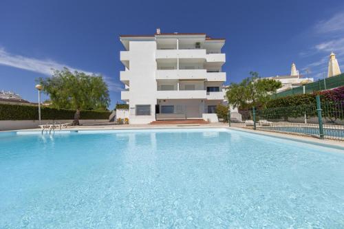 B93 - Miralvor 2 Bed Apartment in Alvor