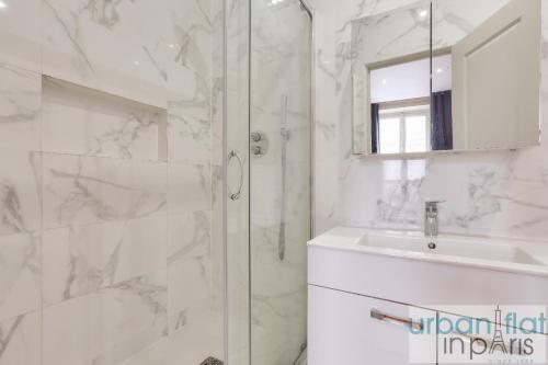 UrbanFlat 61 - 3 Bedrooms Apartment Center of Paris
