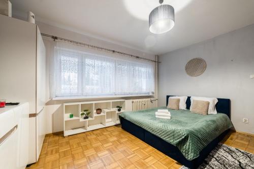Swoboda Comfort Apartment by BookingHost