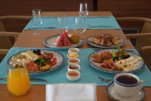 Jídlo v hotelu nebo okolí