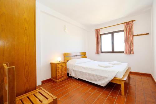 B71 - Pipas House in Lagos
