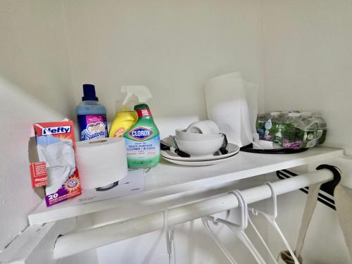 Ảnh trong thư viện ảnh của Bright & Comfortable Private Room -Shared Bathroom ở Linden