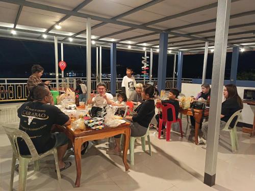 Gæster der bor på ชมวิว บึงโขงหลง