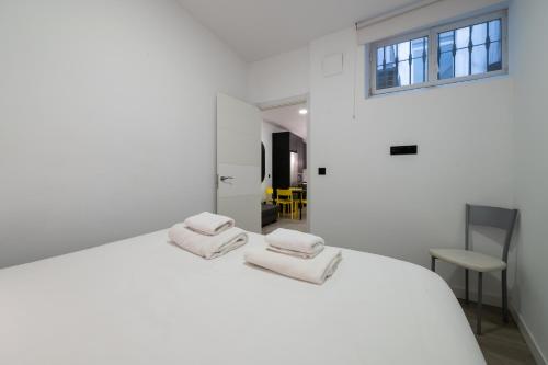 Apart a 7 min de Puerta del Sol con AC y 4 pax