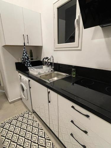 Η κουζίνα ή μικρή κουζίνα στο La perle de la marsa