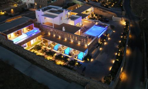 Bazén v ubytování VILLA PANAMERA Mykonos, Private Heaven, Supreme View! nebo v jeho okolí