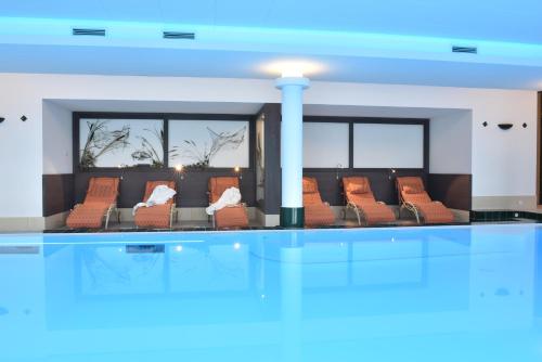 Πισίνα στο ή κοντά στο Romantik Hotel Fischerwiege