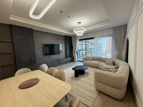 Gym, Spa & Sauna, Pool, Tenis Court, Dishwasher, 2BR in Central Park