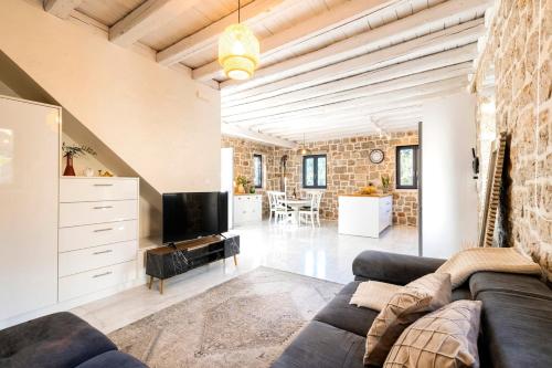 Kastro - Country Villa