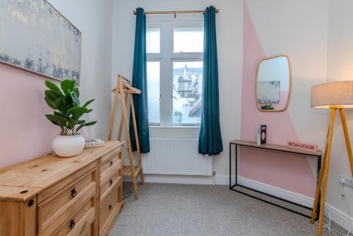 Seaview 3 bedroom Apartment Sleep 8 Guests photo 20