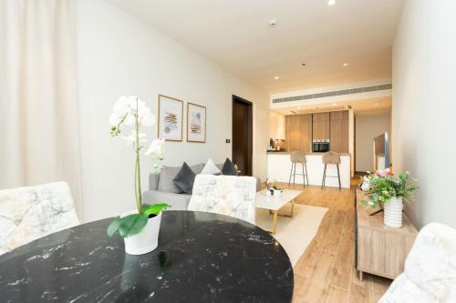 CitiHome - Elegant Retreat in the Heart of Dubai Marina - Flexible Stay