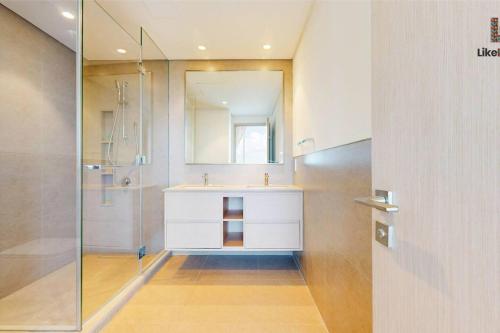 Koupelna v ubytování NEXT TO BURJ KHALIFA AND DUBAI MALL