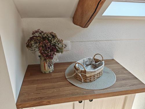 Set per la preparazione di tè e caffè presso Hiša Šturm