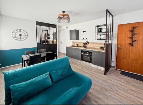 Køkken eller tekøkken på emeraude boulonnais