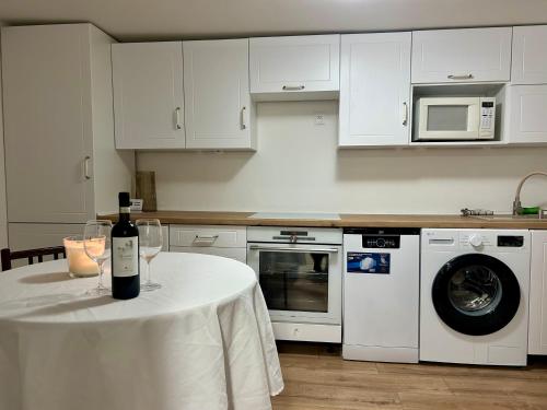 Køkken eller tekøkken på Atlas Apartments 2