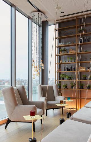 Hotel Indigo Berlin - East Side Gallery by IHG photo 76