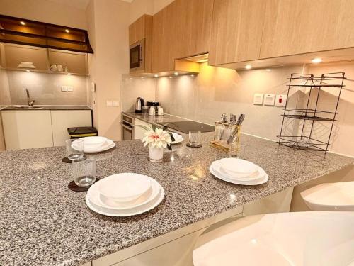 Kuchyň nebo kuchyňský kout v ubytování Goldcrest Lahore