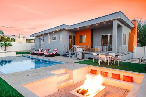 Swimmingpoolen hos eller tæt på Resort pool, Spa, Game Room, Fireplace & Billiards