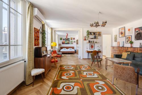 Artsy Loft Downtown 1&2