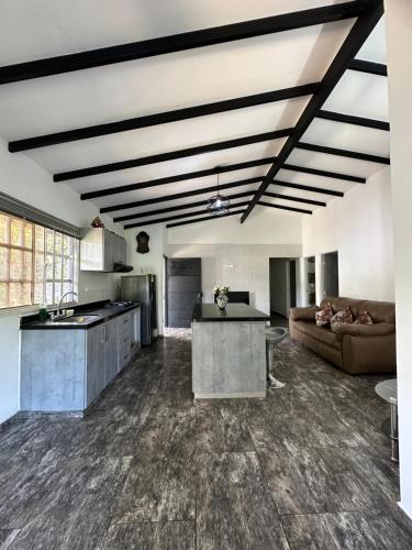 Kuchyň nebo kuchyňský kout v ubytování Casa Campestre acogedora y con aventura al alcance