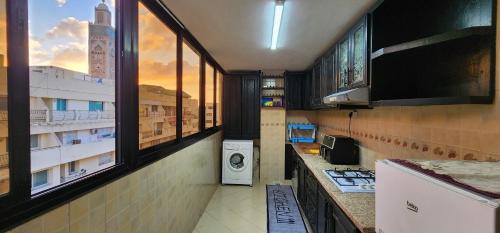 Kuchyň nebo kuchyňský kout v ubytování Private Room in Shared Apartment step by mosquée Hassan II