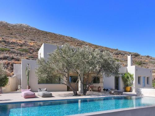 Villa Piperi - AllParos Villas for 4-6