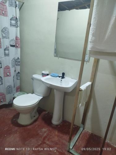 Et badeværelse på Parador tropical Raysa