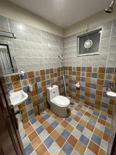 Et badeværelse på Behria phase 8 business district