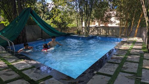 Πισίνα στο ή κοντά στο Chamayam Holiday Villa