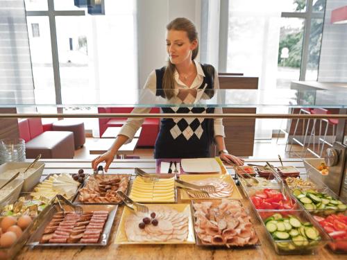 Jídlo v hotelu nebo okolí