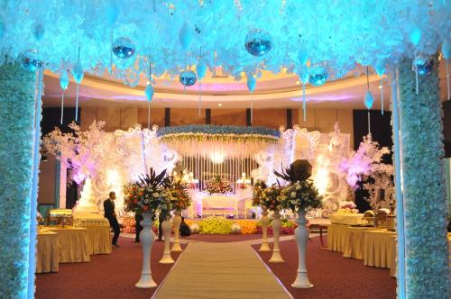 タシクマラヤにあるHotel Santika Tasikmalayaのギャラリーの写真