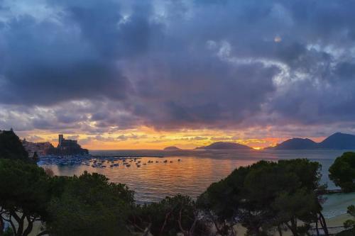 Naturlandskabet i nærheden af hotellet