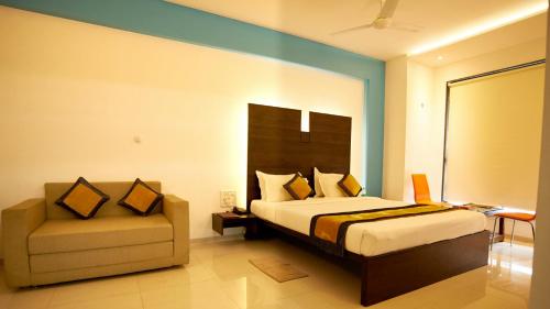 Gallery image of Hotel Golden View in Shirdi