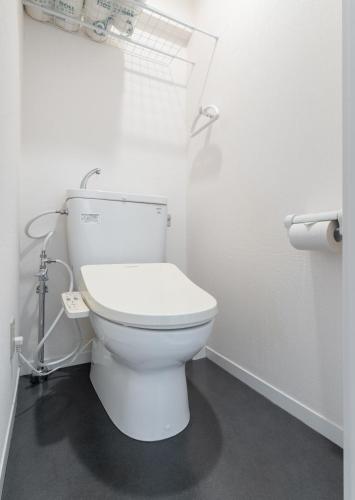 -Katsura 207- 4 mins to Okubo Station