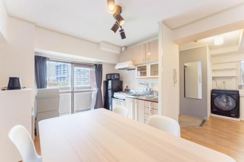 StayGateOsakaSta West