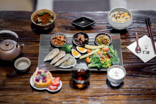 Mad på hotellet eller i nærheden