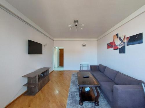 1-room apartment near the Opera