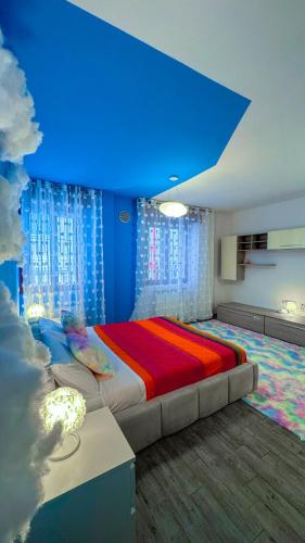 Cloud House - Gorla M1 red metro station