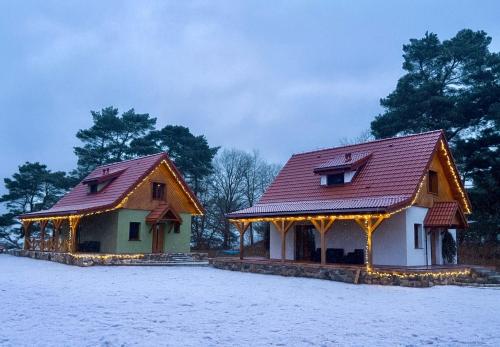 Das Gebäude in dem sich das Ferienhaus befindet