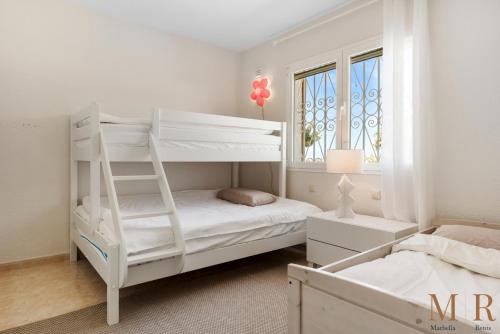 Villa Heismax Ref #40
