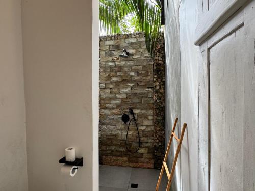 Phòng tắm tại Habana Hotel