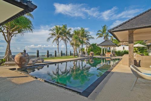 The Royal Purnama Luxury Villas - Adults Only — Swimming pool