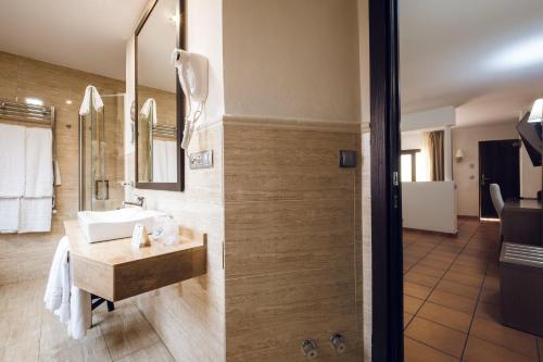 Koupelna v ubytování Hotel & Spa Sierra de Cazorla 4*