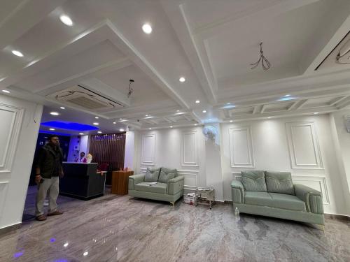 Χώρος καθιστικού στο Hotel Mariott Inn