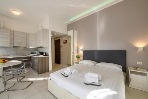 Tagiura, 25 - For work and leisure