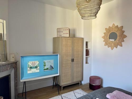 Una cocina o zona de cocina en MAISON LE BEAULIEU