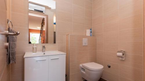 Koupelna v ubytování Beautiful Villa Anatea with pool in Makarska