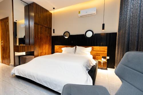 Postel nebo postele na pokoji v ubytování The Seed Plaza